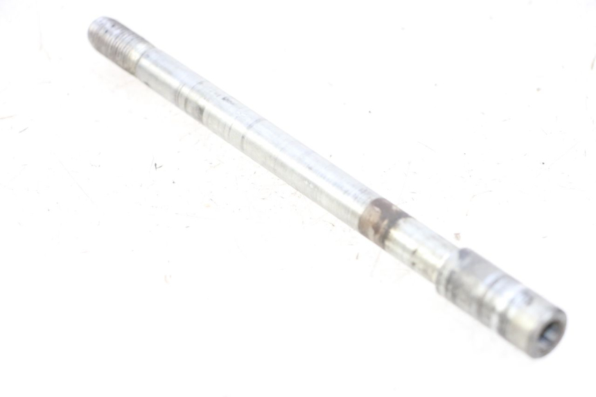 photo de ASSE RUOTA ANTERIORE APRILIA SCARABEO 100 (2003 - 2012) - Primo piano tecnico