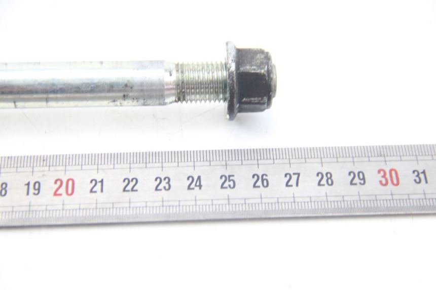 photo de ASSE RUOTA ANTERIORE SUZUKI SIXTEEN 125 (2008 - 2010) - Dettagli dei punti di fissaggio