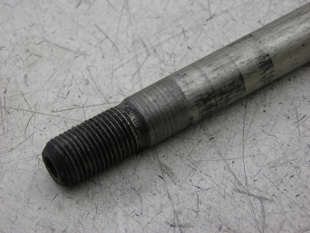 photo de ASSE RUOTA ANTERIORE SUZUKI BURGMAN EXECUTIVE 650 (2008 - 2010) - Dettaglio del componente