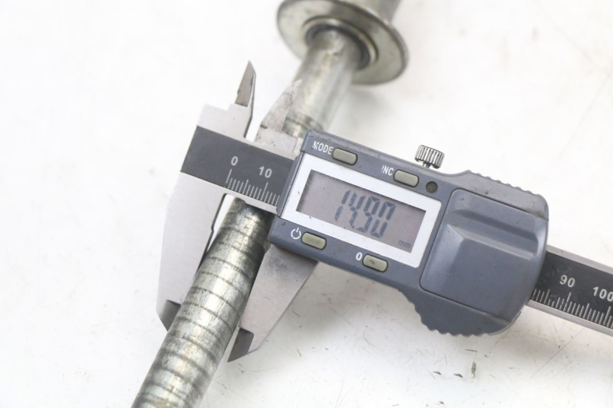 photo de ASSE SUZUKI GS F 500 (2004 - 2007) - Primo piano tecnico