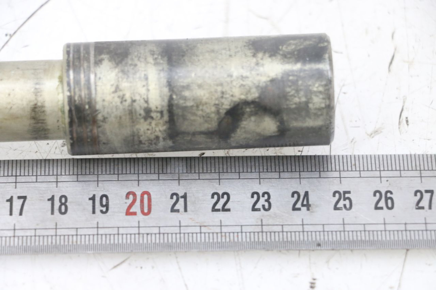 photo de ASSE RUOTA ANTERIORE SUZUKI GSX F GSXF 650 (2007 - 2015) - Altra angolazione