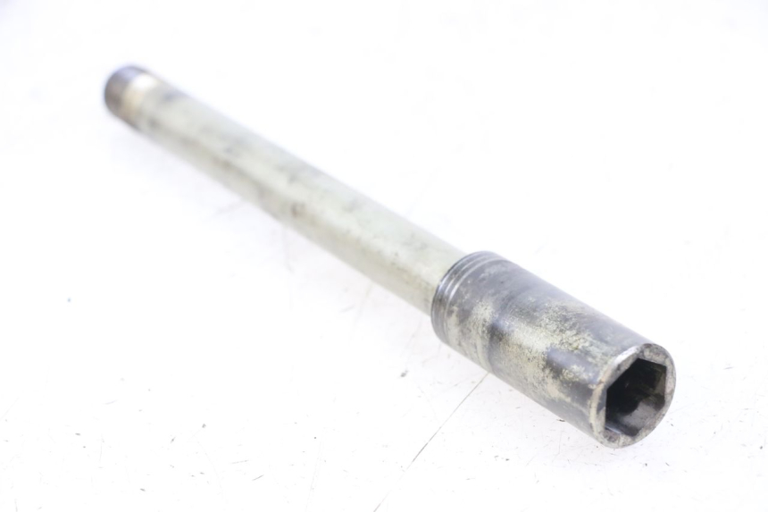 photo de ASSE RUOTA ANTERIORE SUZUKI GSX F GSXF 650 (2007 - 2015) - Vista d'insieme del prodotto