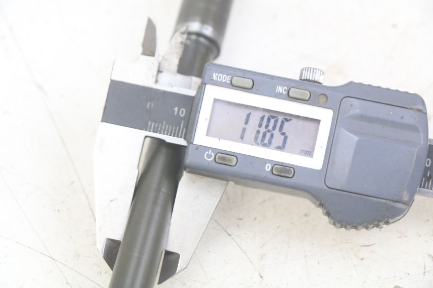 photo de ASSE RUOTA ANTERIORE MOTRAC URBAN 4T 50 (2016 - 2024) - Zoom sullo stato d'uso