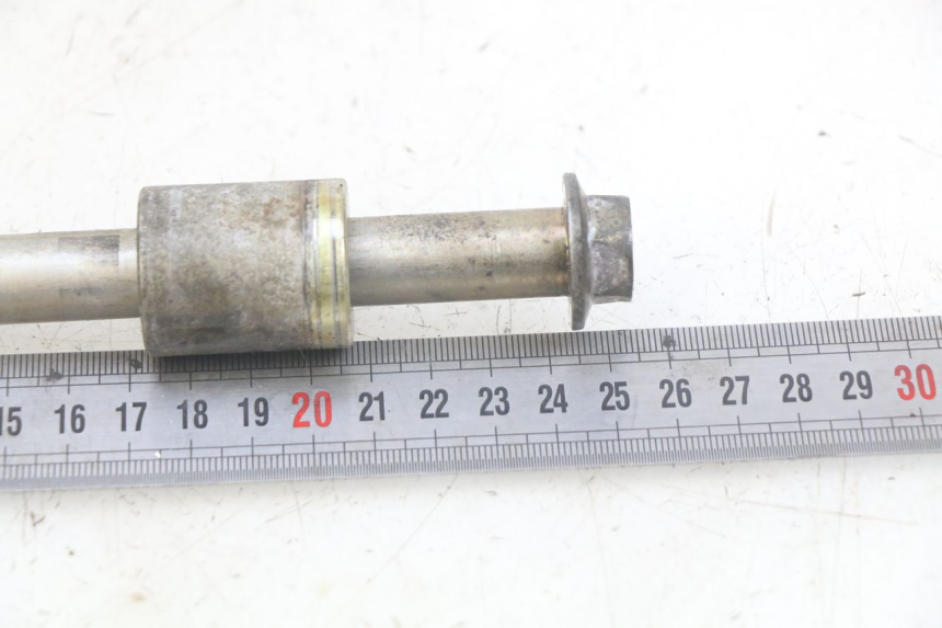 photo de ASSE RUOTA ANTERIORE DAELIM VL DAYSTAR 125 (2000 - 2011) - Altra angolazione