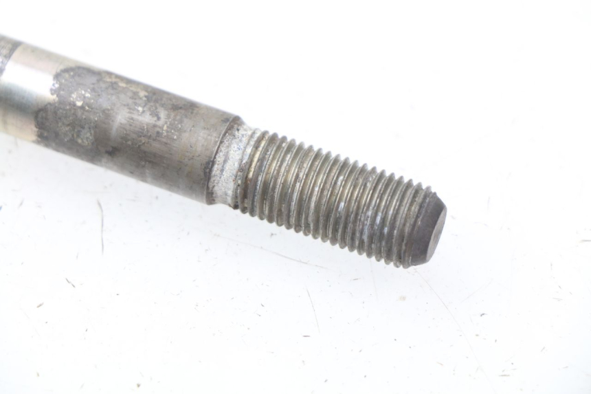 photo de ASSE RUOTA ANTERIORE YAMAHA X-MAX XMAX 125 (2010 - 2013) - Dettagli dei punti di fissaggio