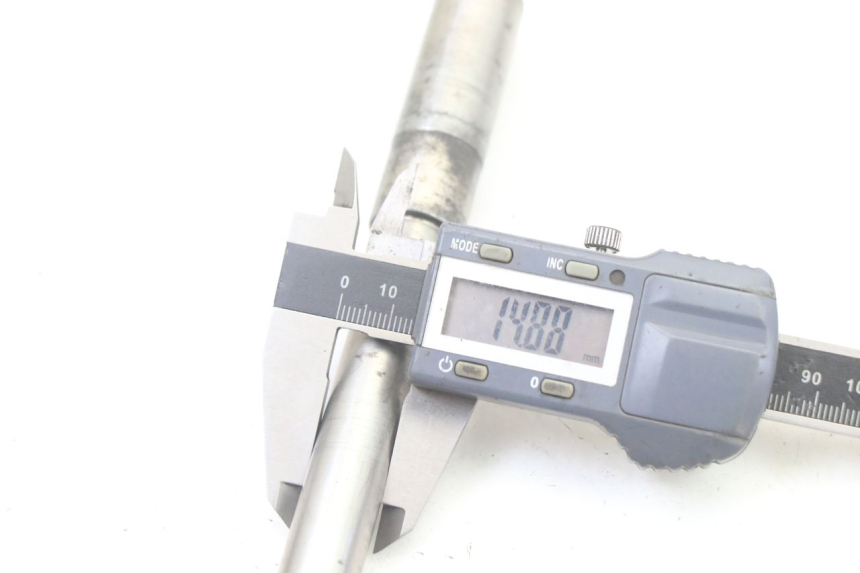 photo de ASSE RUOTA ANTERIORE YAMAHA X-MAX XMAX 125 (2010 - 2013) - Vista d'insieme del prodotto