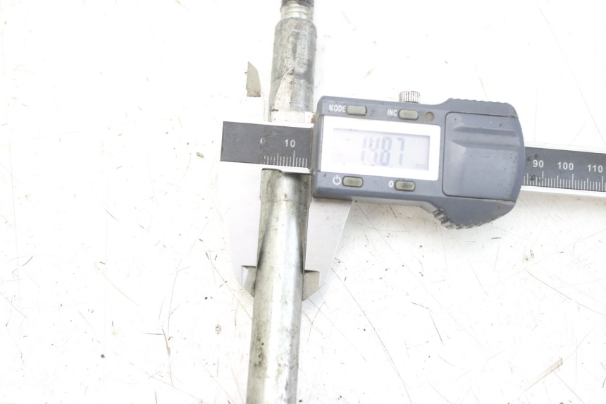 photo de ASSE RUOTA ANTERIORE PIAGGIO X9 EVOLUTION 250 (2003 - 2007) - Primo piano tecnico