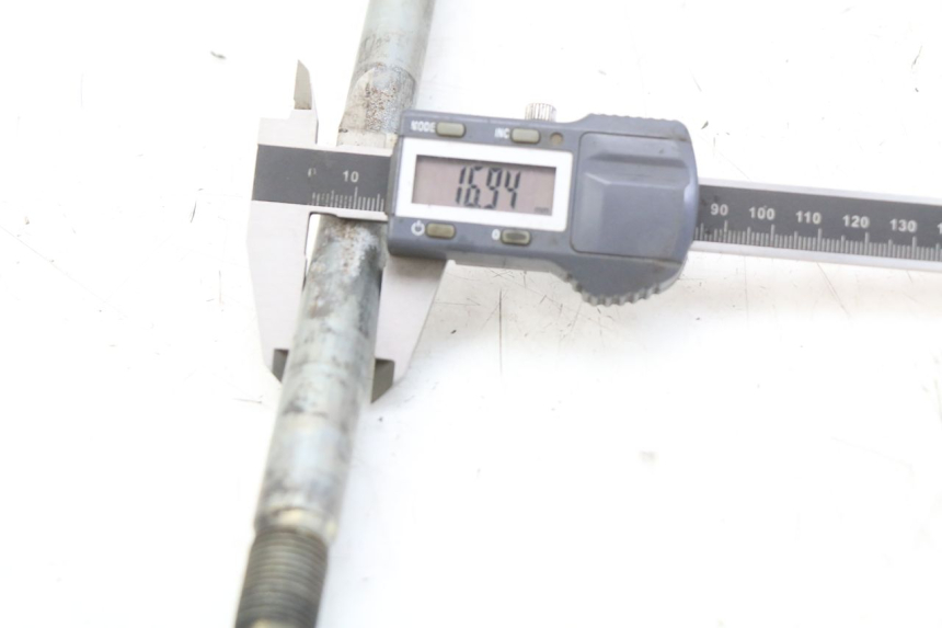 photo de ASSE RUOTA ANTERIORE YAMAHA XJ600 XJ DIVERSION 600 (1992 - 1997) - Dettaglio del componente