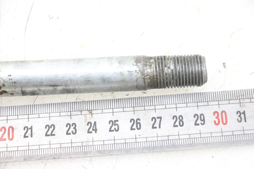 photo de ASSE RUOTA ANTERIORE YAMAHA XVS DRAG STAR DRAGSTAR 650 (1997 - 2007) - Dettaglio del componente