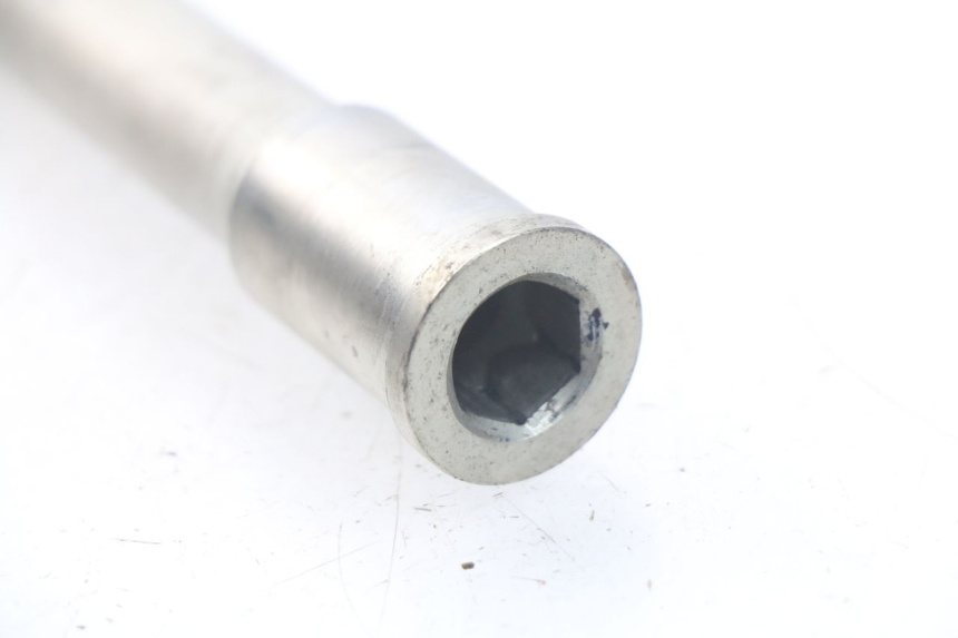 photo de ASSE RUOTA ANTERIORE KAWASAKI Z Z900 900 (2017 - 2019) - Vista d'insieme del prodotto