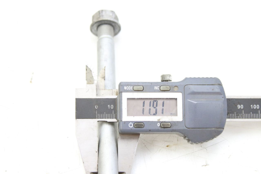 photo de ASSE RUOTA ANTERIORE PIAGGIO ZIP 4T 50 (2018 - 2020) - Primo piano tecnico