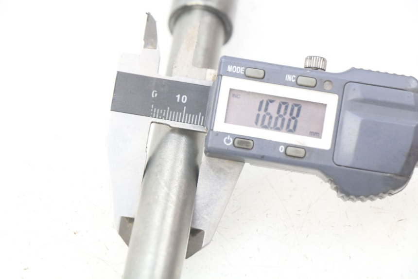 photo de ASSE RUOTA ANTERIORE KAWASAKI ZR7 ZR-7 S 750 (1999 - 2004) - Dettaglio del componente