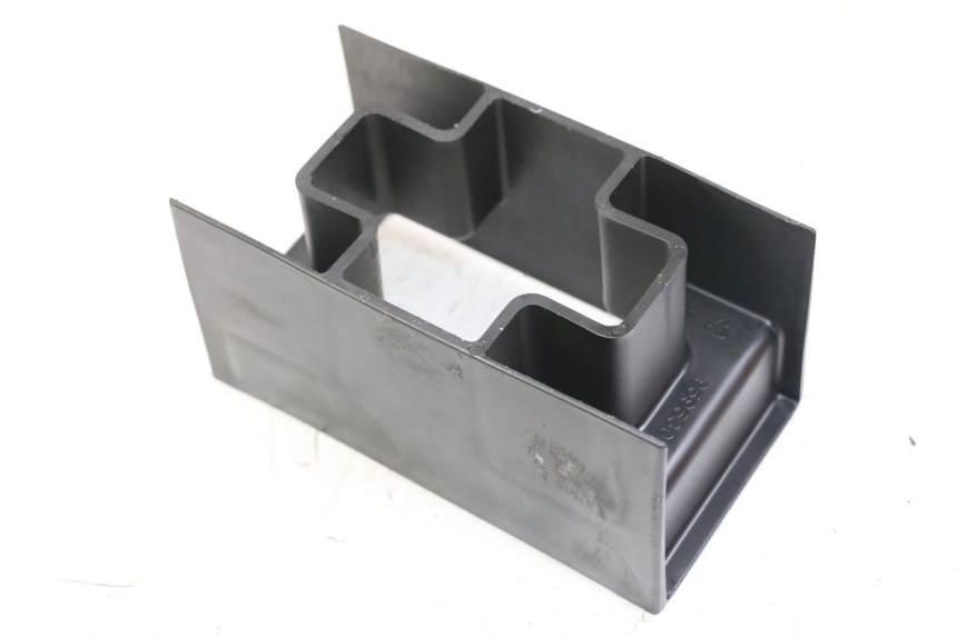 photo de PORTABATTERIA APRILIA SR MOTARD 50 (2012 - 2018) - Zoom sullo stato d'uso