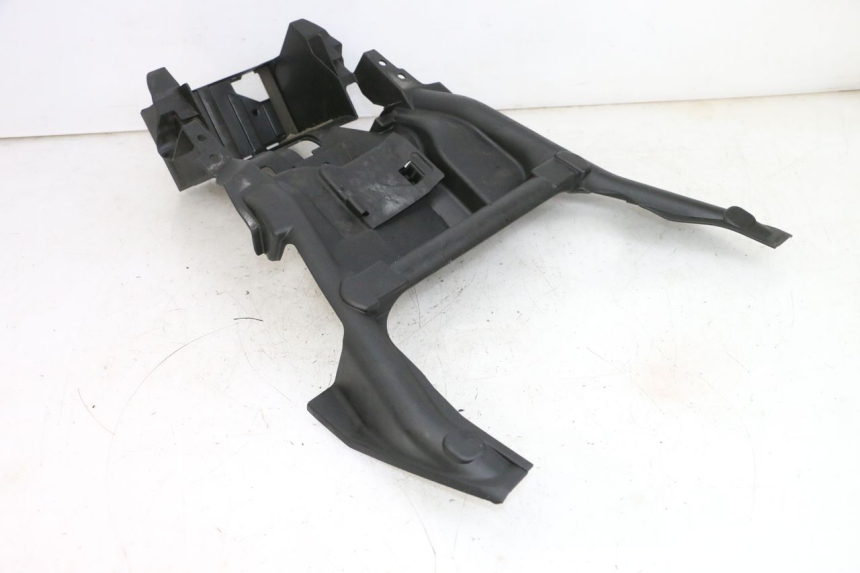 photo de PORTABATTERIA SUZUKI BURGMAN 650 (2013 - 2020) - Vista d'insieme del prodotto