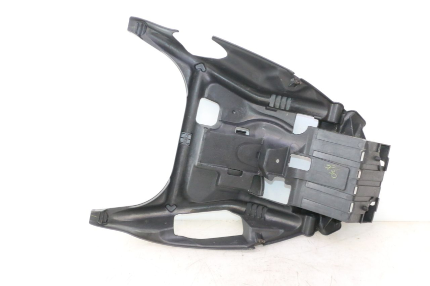 photo de PORTABATTERIA SUZUKI BURGMAN EXECUTIVE ABS 650 (2006 - 2012) - Altra angolazione