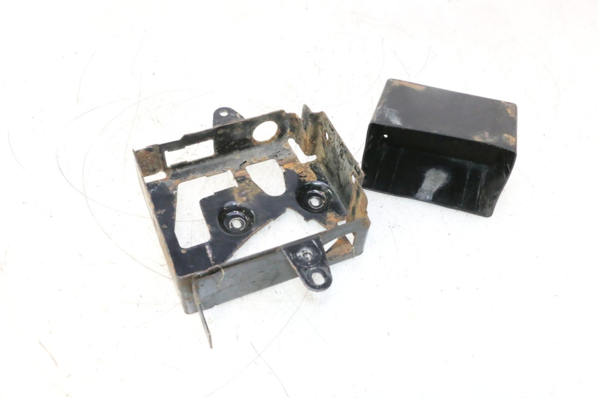 photo de PORTABATTERIA HONDA CB TWO FIFTY 250 (1991 - 2002) - Zoom sullo stato d'uso