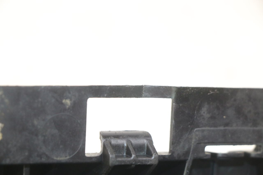 photo de VASCA BATTERIA PEUGEOT CITYSTAR 2T 50 (2018 - 2021) - Primo piano tecnico