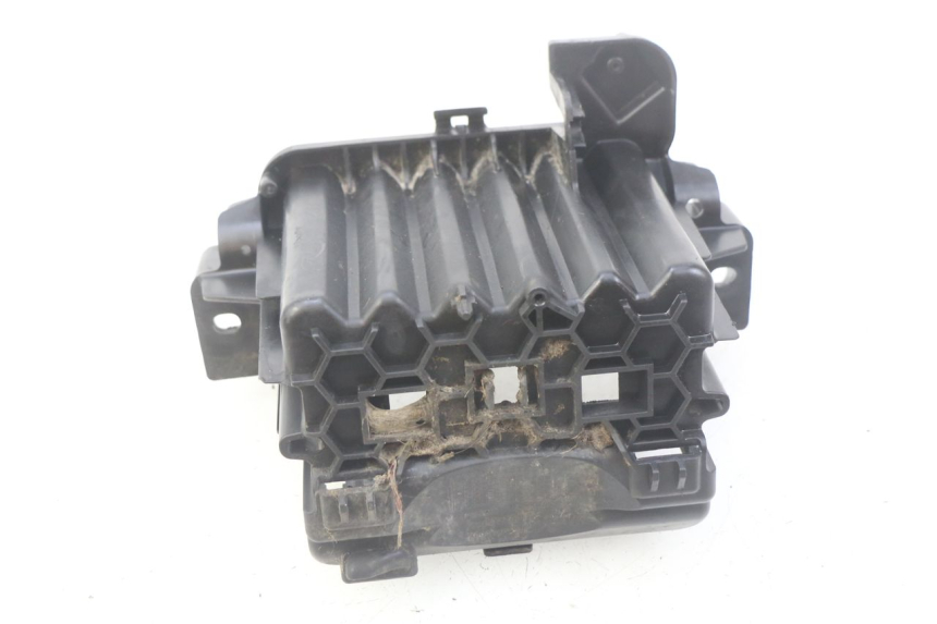 photo de VASCA BATTERIA PEUGEOT CITYSTAR 125 (2011 - 2017) - Zoom sullo stato d'uso