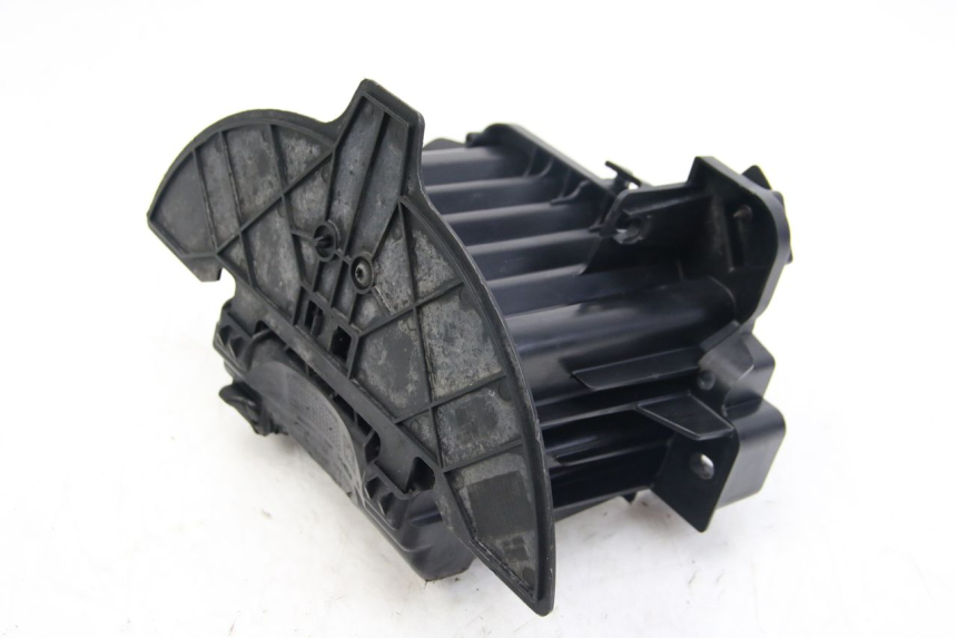 photo de VASCA BATTERIA PEUGEOT CITYSTAR 50 (2013 - 2017) - Zoom sui componenti