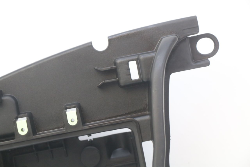 photo de VASCA BATTERIA PEUGEOT DJANGO 2T 50 (2014 - 2019) - Dettagli dei punti di fissaggio