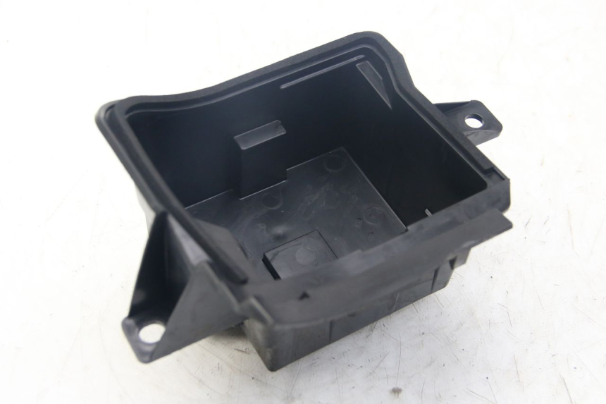 photo de VASCA BATTERIA YAMAHA D'ELIGHT DELIGHT 125 (2017 - 2020) - Altra angolazione