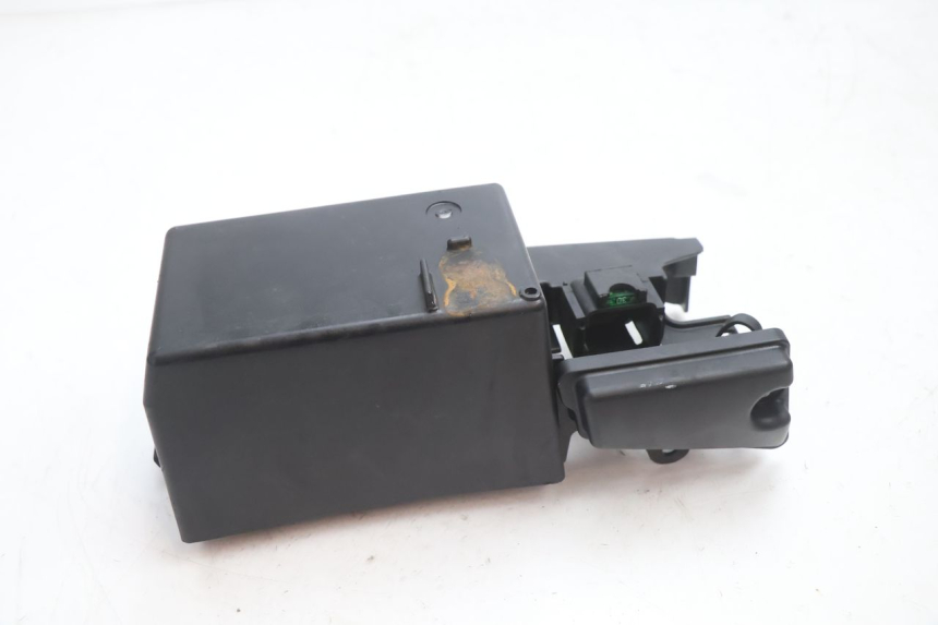 photo de vasca della batteria KAWASAKI ER-6 ER6 N 650 (2005 - 2009) - Primo piano tecnico