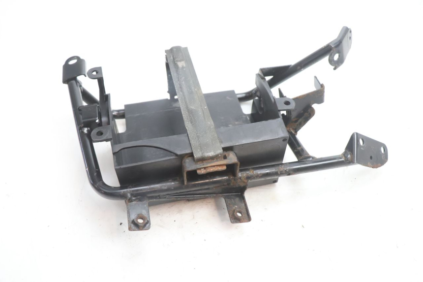 photo de PORTABATTERIA YAMAHA FJR 1300 (2001 - 2005) - Primo piano tecnico