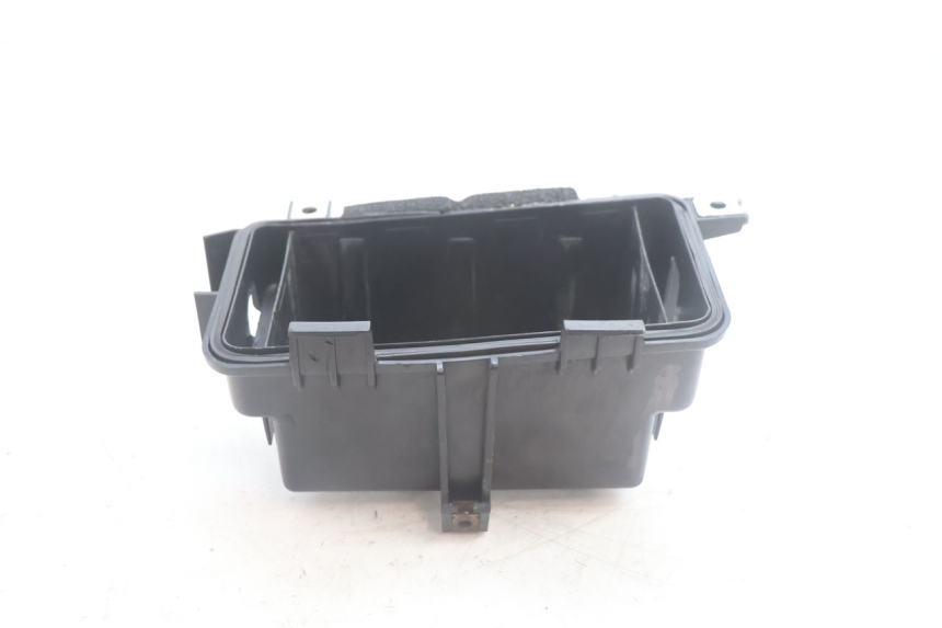 photo de PORTABATTERIA HONDA FJS SILVER WING SILVERWING 400 (2005 - 2008) - Dettaglio del componente
