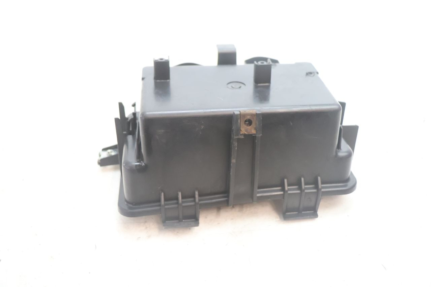 photo de PORTABATTERIA HONDA FJS SILVER WING SILVERWING 400 (2005 - 2008) - Primo piano tecnico