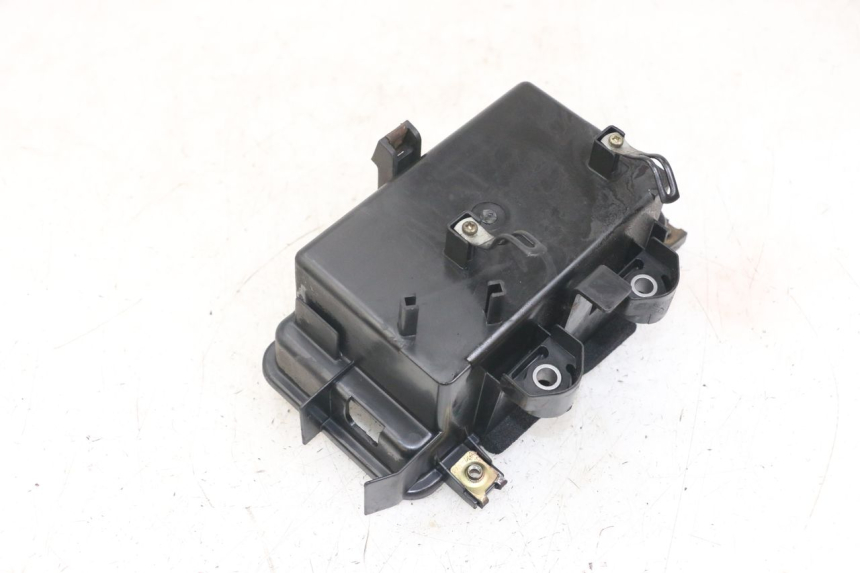 photo de PORTABATTERIA HONDA FJS SILVERWING SILVER WING 600 (2001 - 2010) - Dettaglio del componente