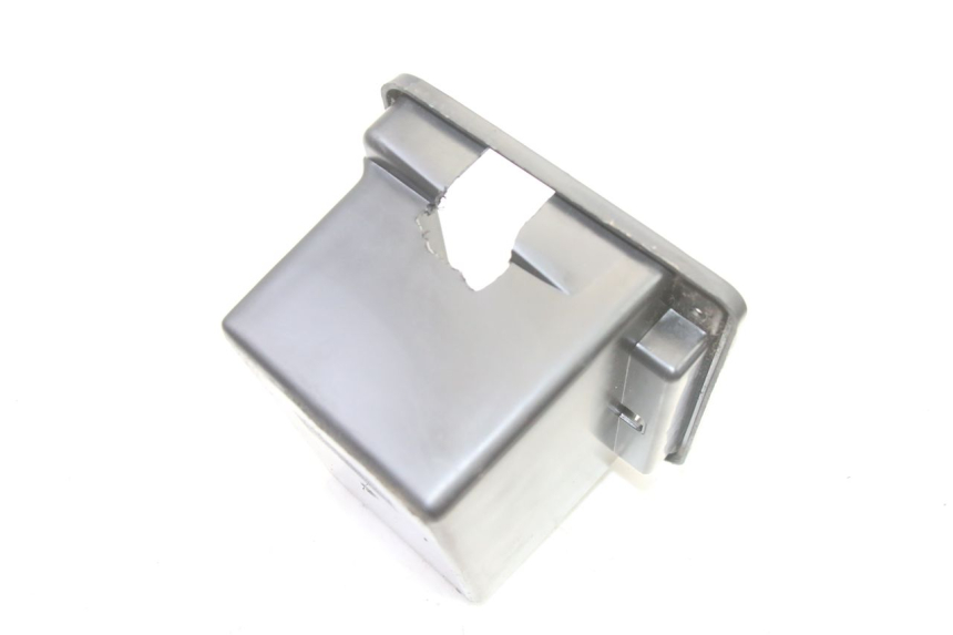 photo de VASO PER BATTERIA VENESI FLY RETRO 4T 50 (2020 - 2025) - Altra angolazione