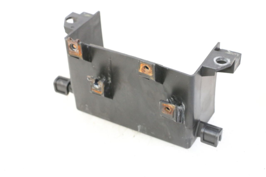 photo de PORTABATTERIA YAMAHA FZ6 FAZER S2 600 (2007 - 2011) - Zoom sullo stato d'uso