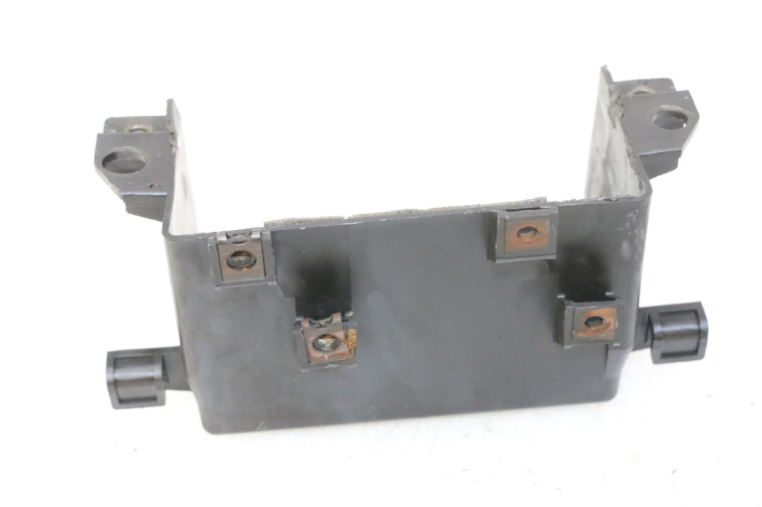 photo de PORTABATTERIA YAMAHA FZ6 N FAZER 600 (2004 - 2006) - Altra angolazione