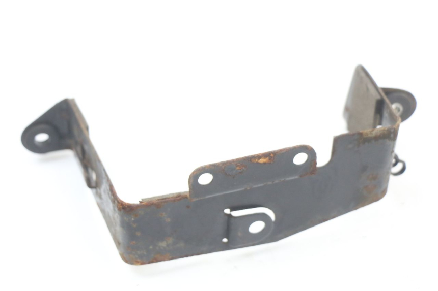 photo de PORTABATTERIA SUZUKI GN 125 (1997 - 2000) - Zoom sullo stato d'uso