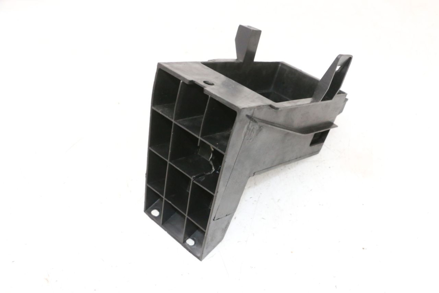 photo de PORTABATTERIA JM MOTORS GTS 125 (2015 - 2019) - Primo piano tecnico