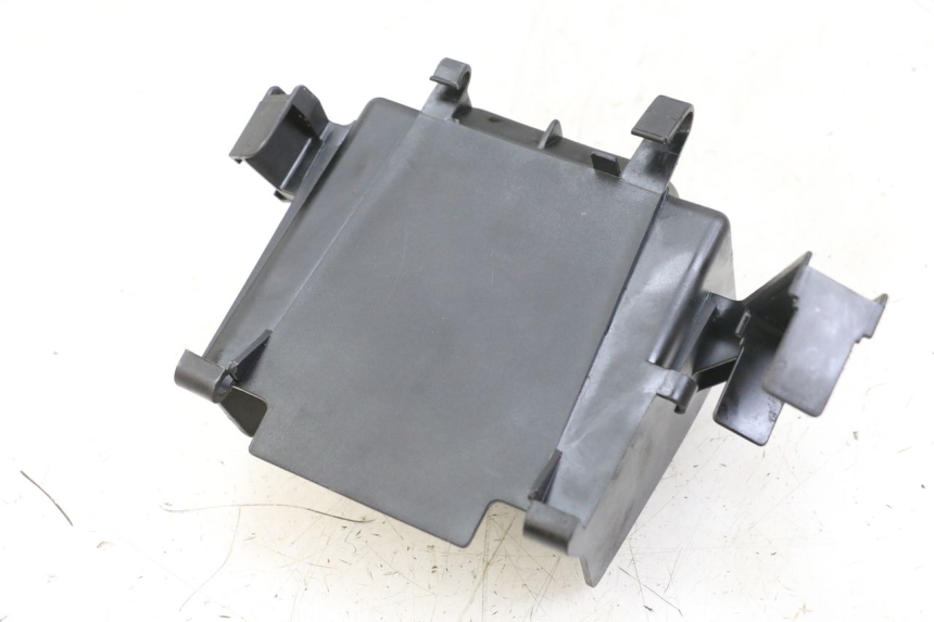 photo de PORTABATTERIA HONDA NES AROBASE 125 (2000 - 2003) - Altra angolazione