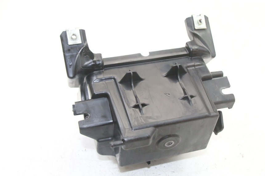photo de vasca della batteria HONDA PCX (JF57/JF64) 125 (2014 - 2018) - Primo piano tecnico