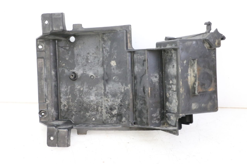 photo de VASCA BATTERIA KAWASAKI ZR7 ZR-7 S 750 (1999 - 2004) - Primo piano tecnico