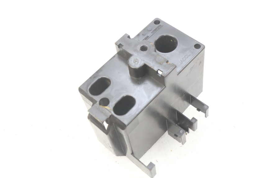 photo de PORTABATTERIA PEUGEOT LUDIX BLASTER 50 (2006 - 2014) - Dettaglio del componente