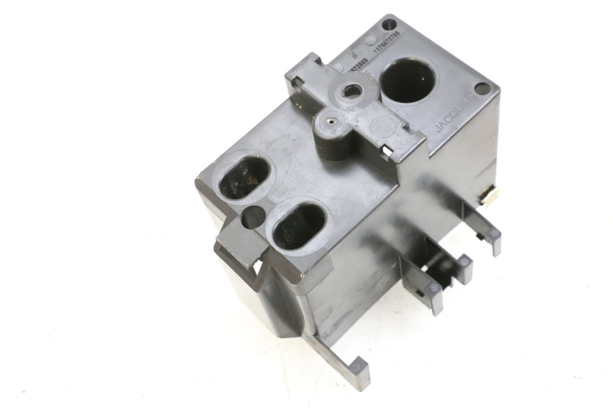 photo de VASCA BATTERIA PEUGEOT LUDIX 50 (2005 - 2007) - Zoom sullo stato d'uso