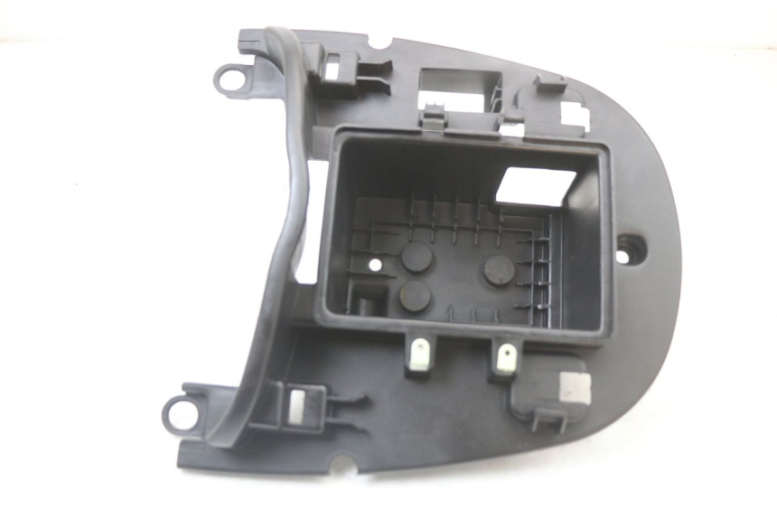 photo de VASCA BATTERIA PEUGEOT DJANGO 125 (2014 - 2017) - Dettaglio del componente