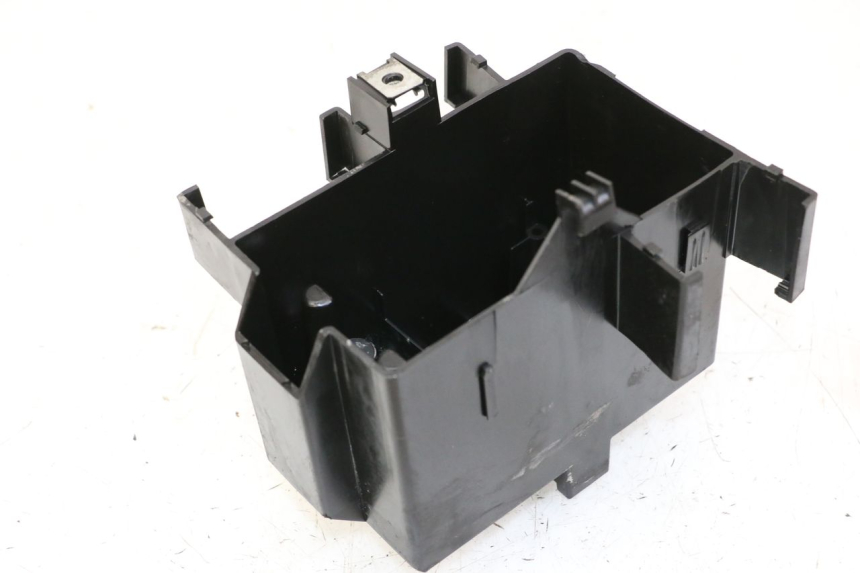 photo de VASCA BATTERIA PEUGEOT LUDIX 50 (2008 - 2017) - Primo piano tecnico