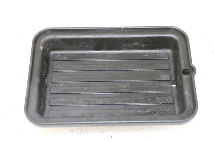 photo de PORTABATTERIA PIAGGIO VESPA GRANTURISMO 200 (2004 - 2005) - Vista principale