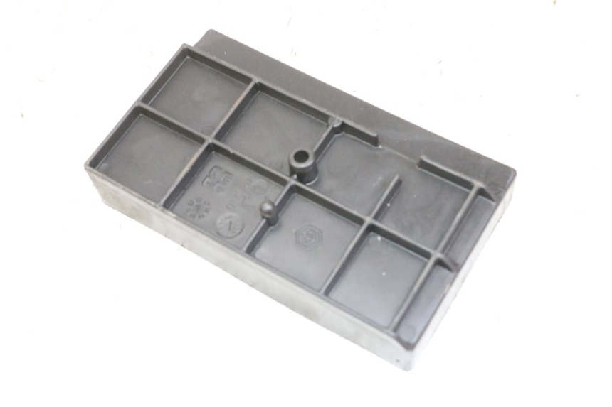 photo de PORTABATTERIA PIAGGIO VESPA LX 150 (2005 - 2013) - Dettaglio del componente