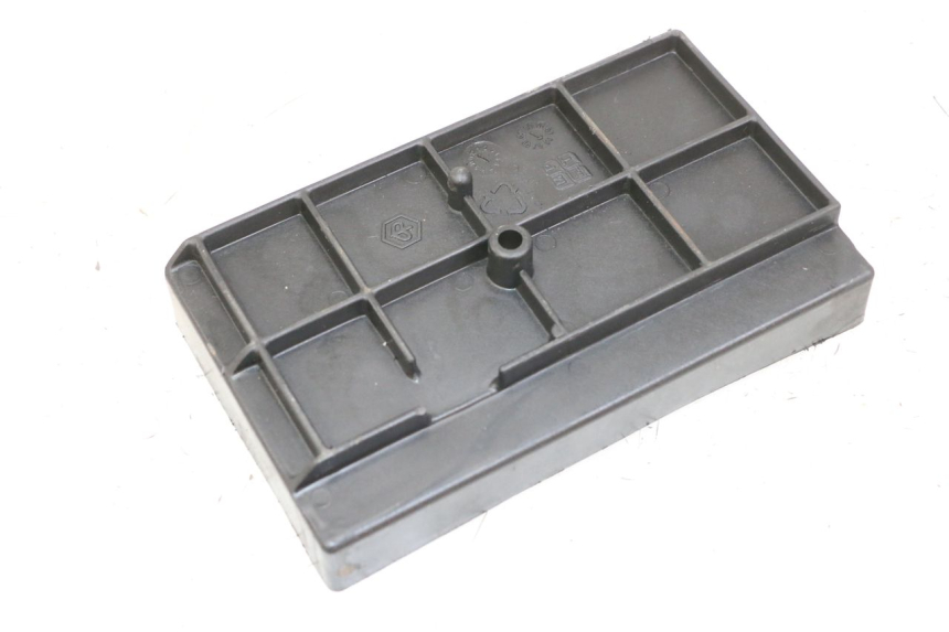 photo de PORTABATTERIA PIAGGIO VESPA LX 150 (2005 - 2013) - Zoom sullo stato d'uso