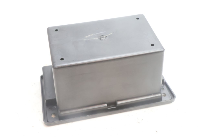 photo de PORTABATTERIA JM MOTORS SANTANA EVO 50 (2024 - 2026) - Altra angolazione