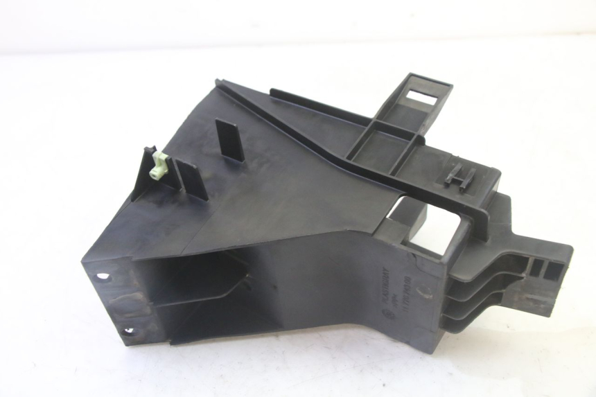 photo de Vassoio della batteria PEUGEOT SATELIS 125 (2013 - 2018) - Primo piano tecnico