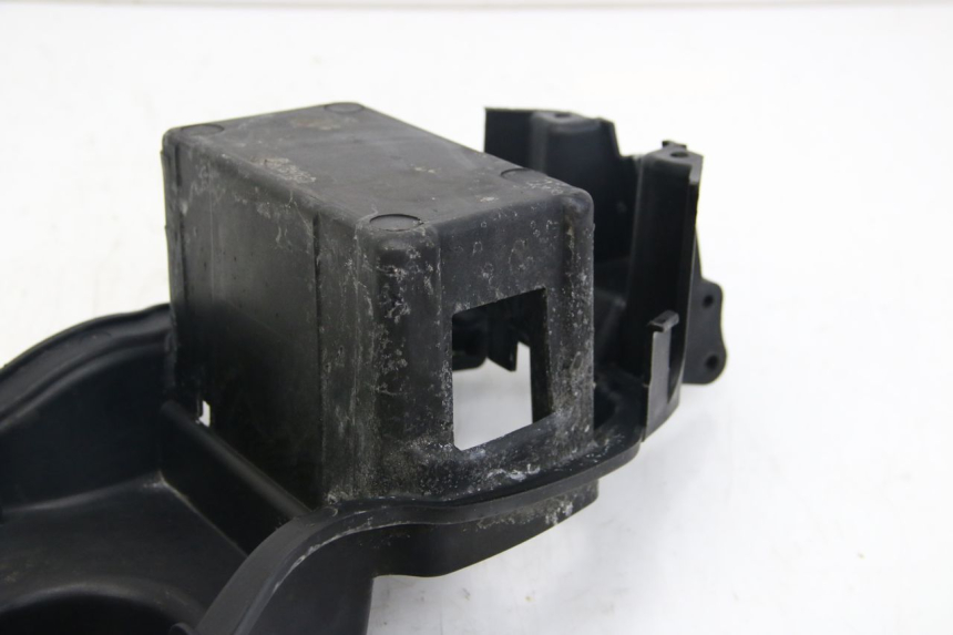 photo de VASCA BATTERIA APRILIA SCARABEO 4T 50 (2009 - 2017) - Ispezione visiva dettagliata