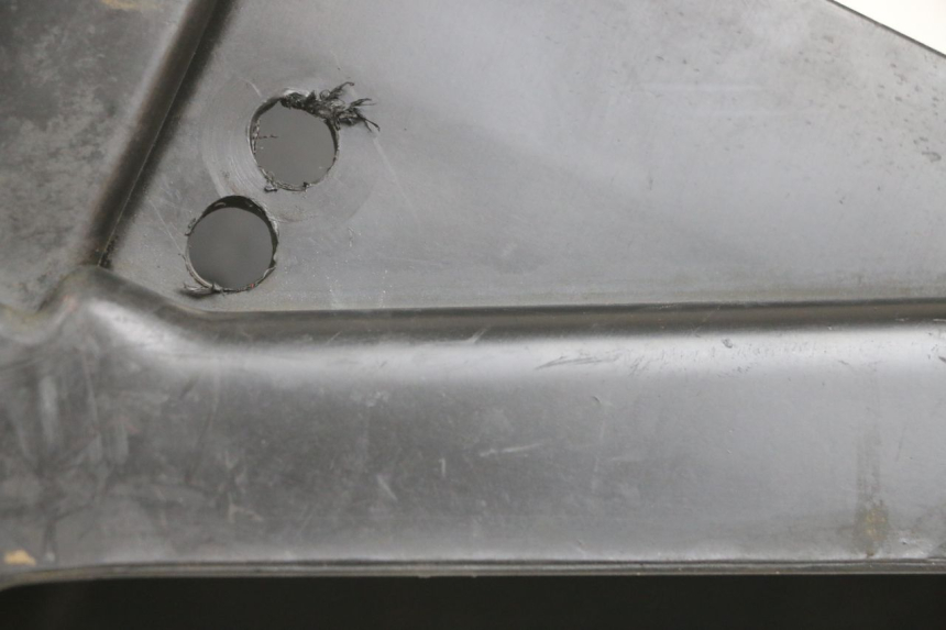 photo de VASCA BATTERIA DERBI SENDA SM X-TREME 50 (2006 - 2010) - Primo piano tecnico