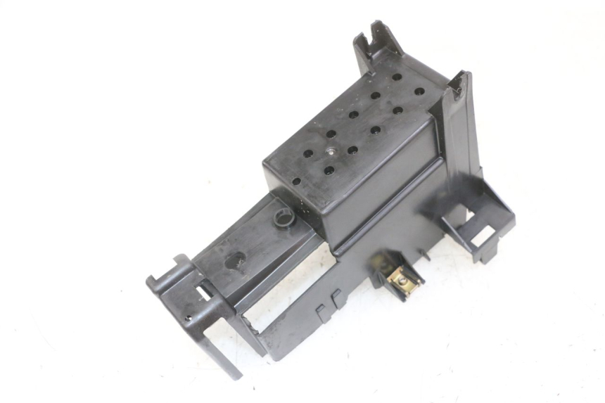 photo de PORTABATTERIA PEUGEOT SPEEDFIGHT 2 LC 50 (2000 - 2009) - Zoom sullo stato d'uso